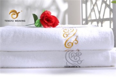LUCKY CLOUD TOWEL